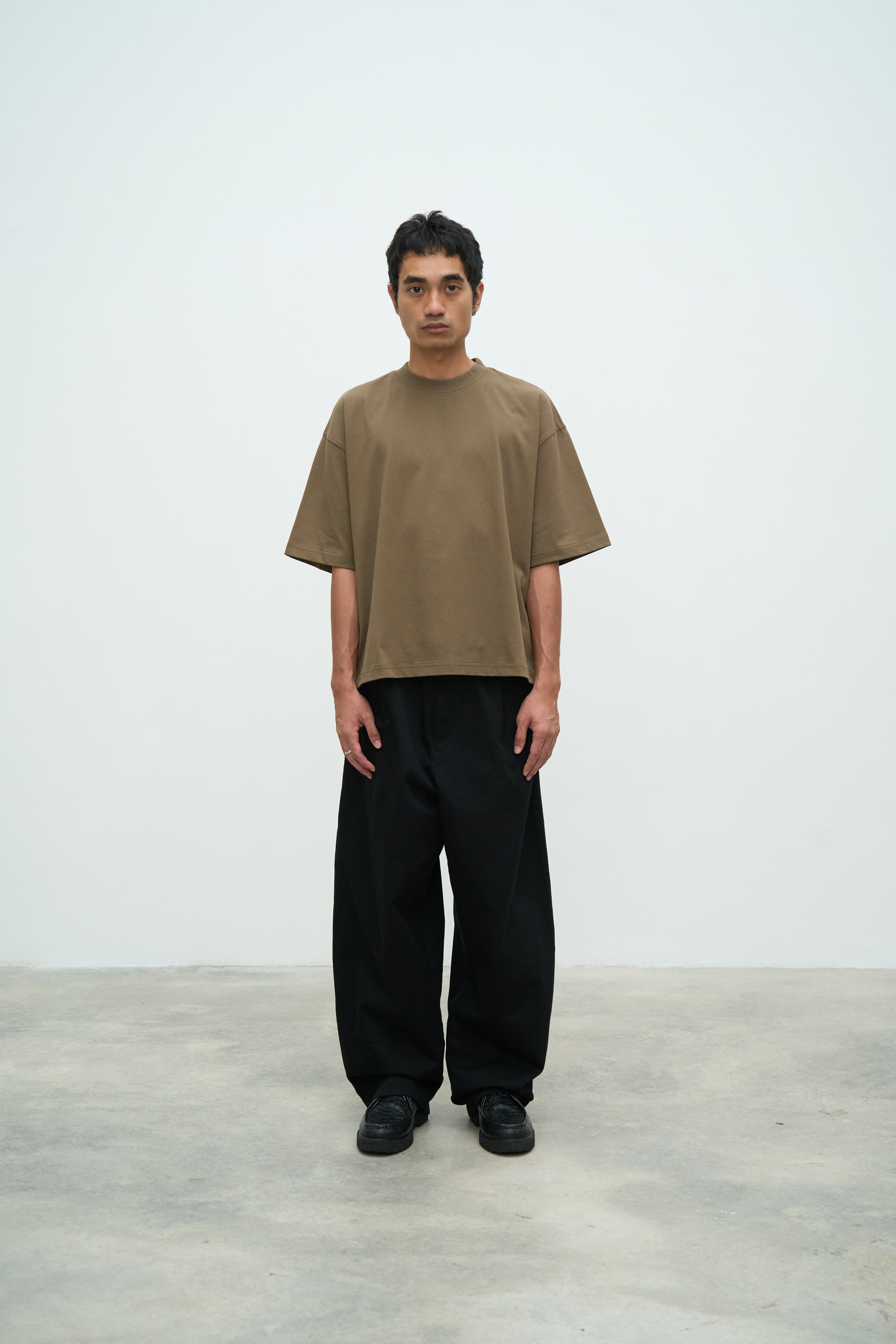 Essential Crop Tee - Brown